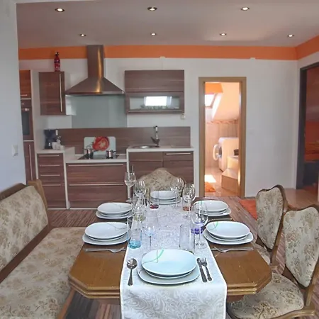 Ferienhaus Ivana 宁