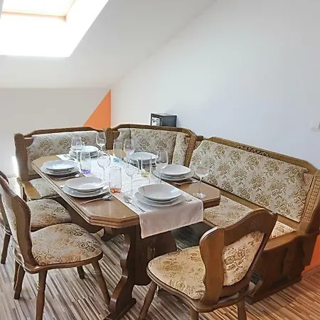Ferienhaus Ivana * 宁
